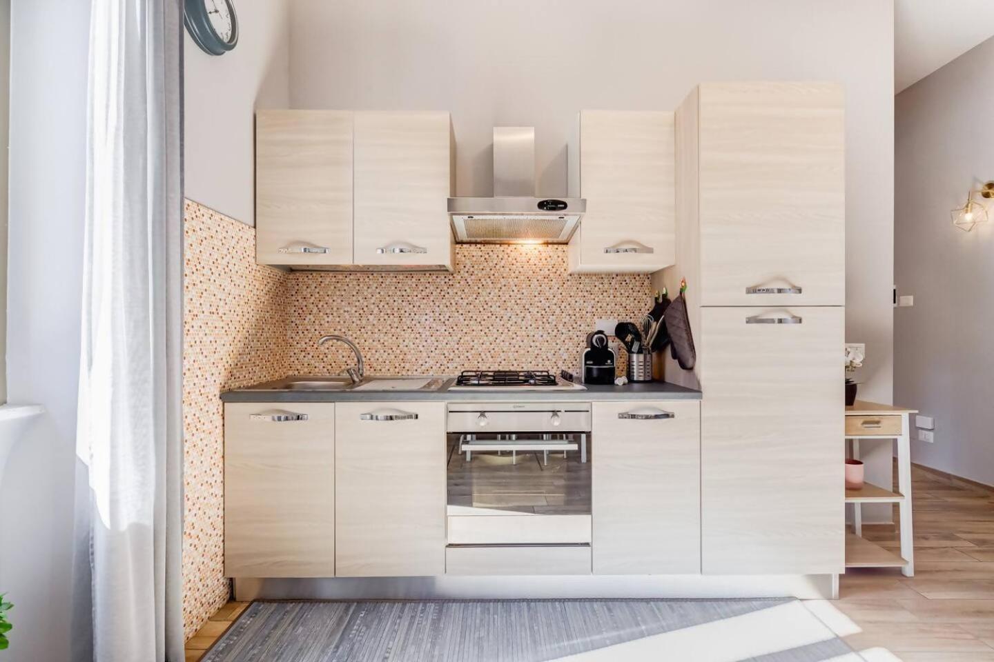 Bright And Spacious 2Bdr Apartment Рим Экстерьер фото